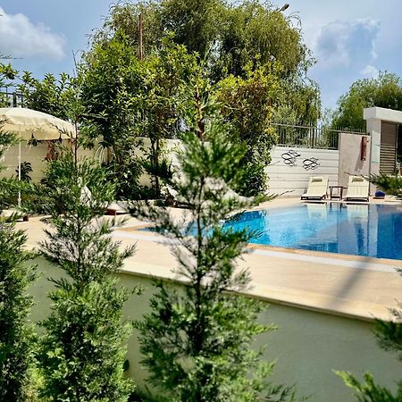 Oregano Suites Side Exteriér fotografie